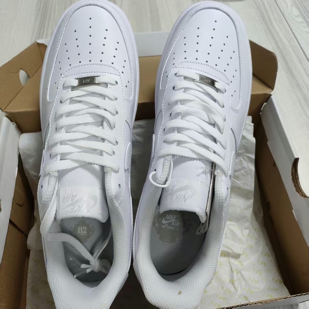 Nike Air Force 1 Men's White Sneakers - Picture 3 of 4